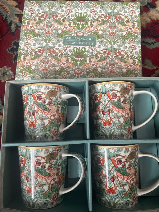 Buy & Sell Ward End Birmingham - Photos for Strawberry thief mug set