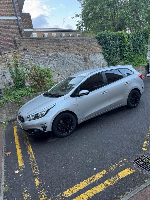 Vehicles Camden Town Camden - Photos for Kia ceed vr7