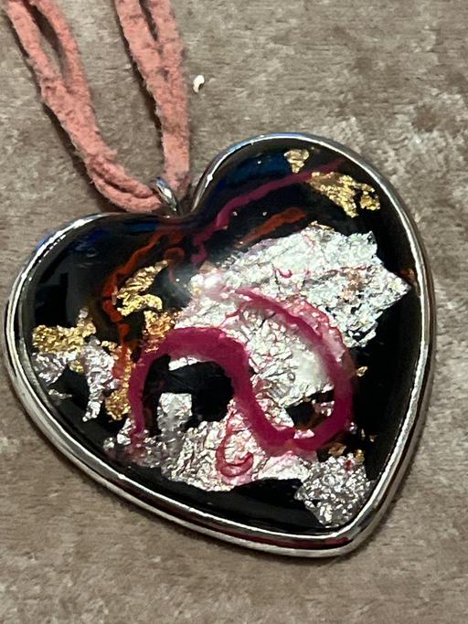 Buy & Sell Rottingdean Brighton - Photos for Beautiful glass heart necklace