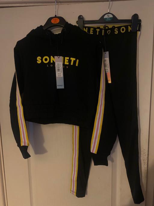 Buy & Sell Stirchley Birmingham - Photos for New girls sonneti cropped hoodie & leggings