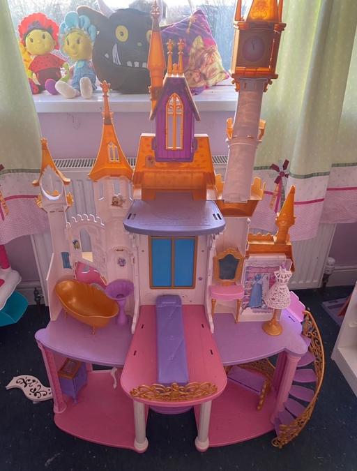 Buy & Sell Darlaston Walsall - Photos for Disney Princess castle