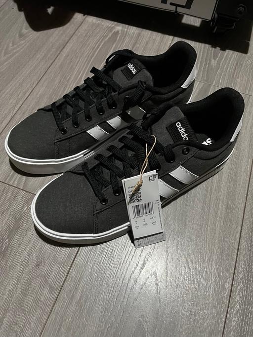Buy & Sell Tinsley Sheffield - Photos for Adidas daily 4.0