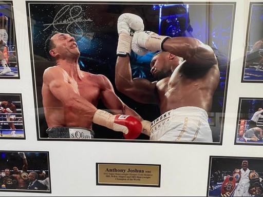Buy & Sell Park Hill Sheffield - Photos for Anthony Joshua signed picture