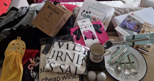 Buy & Sell Kettering Business Park North Northamptonshire - Photos for Box of boot sale stock.