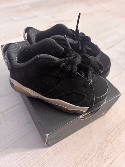 Buy & Sell Tooting Bec South West London - Photos for Jordan 6 retro size infant uk 5.5 - black