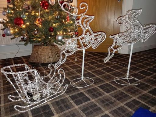 Buy & Sell Tividale Sandwell - Photos for Xmas outdoor sleigh and reindeer lights