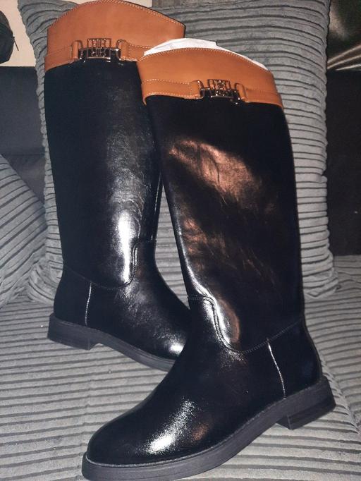Buy & Sell Loxford East London - Photos for Size 5 - Black & Brown River Island Boots