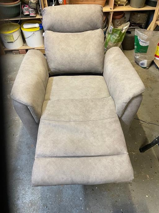Buy & Sell Owlthorpe Sheffield - Photos for Electric Reclining Chair