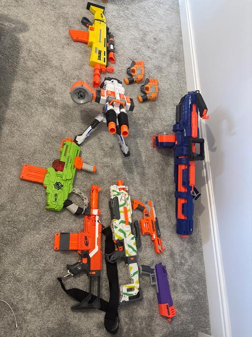 Buy & Sell Ongar Epping Forest - Photos for Nerf guns