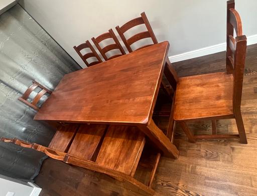 Buy & Sell Lambeth South East London - Photos for Dining table, extendable to seat up to 8