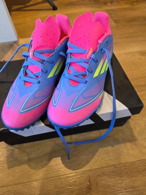 Buy & Sell Oaken South Staffordshire - Photos for F50 Club Junior Astro Boots