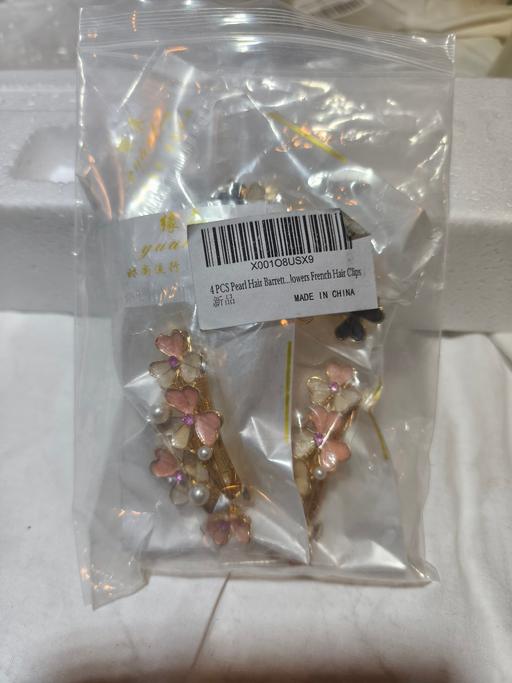 Buy & Sell Thornaby Stockton-on-Tees - Photos for Pack of 4 hair clips