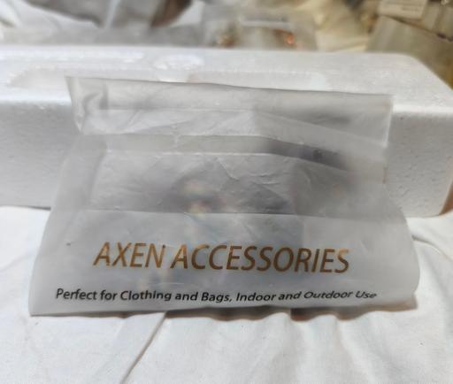 Buy & Sell Thornaby Stockton-on-Tees - Photos for Pack of 8 hair accessories