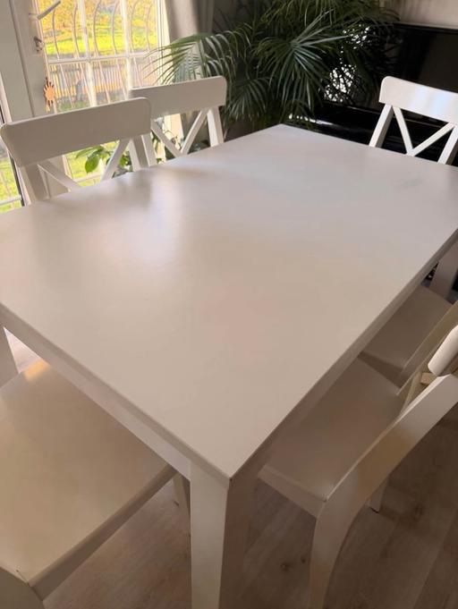 Buy & Sell Enfield North London - Photos for Dining table white extendable