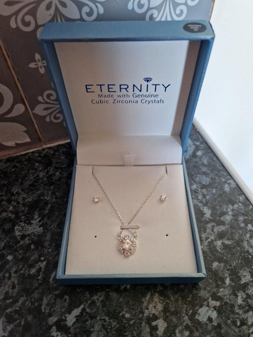 Buy & Sell Aylestone Leicester - Photos for brand new necklace and earrings