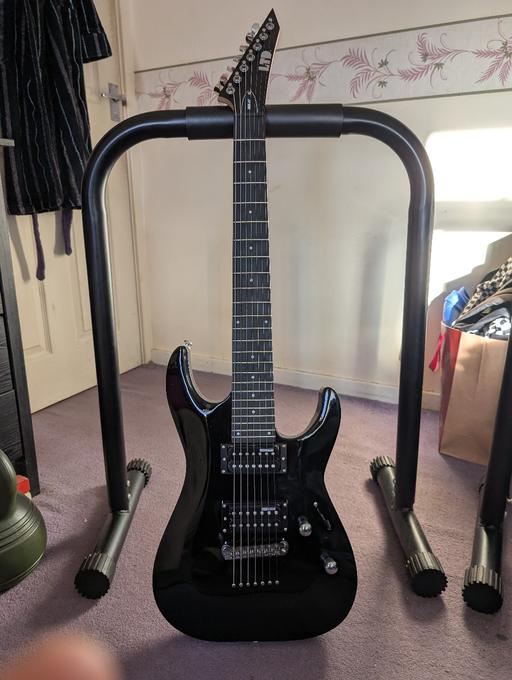 Buy & Sell Rainworth Newark and Sherwood - Photos for like new 7 string ESP(LTD) black electric gu