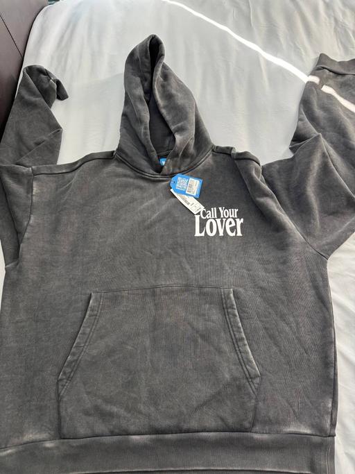 Buy & Sell Castle Green East London - Photos for MARKET CALL MY LOVER HOODIE