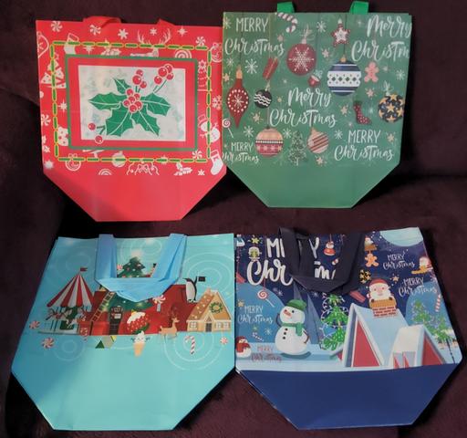 Buy & Sell Wednesfield Wolverhampton - Photos for X4 Brand New Christmas Tote Bags 4 Designs.