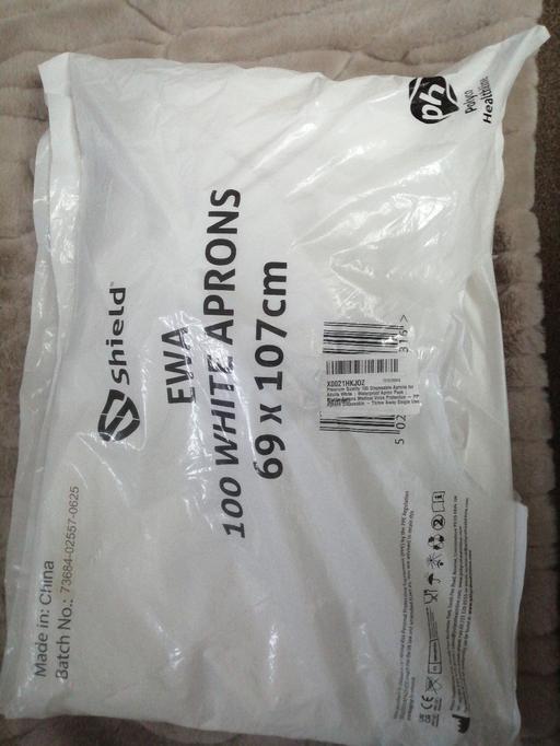 Buy & Sell Moseley Village Wolverhampton - Photos for New pack 100 white disposable aprons