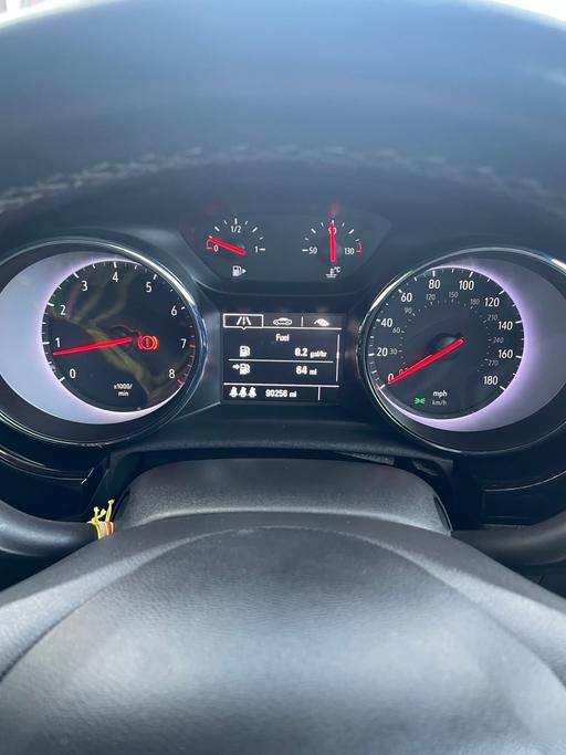 Vehicles Ettingshall Wolverhampton - Photos for Vauxhall