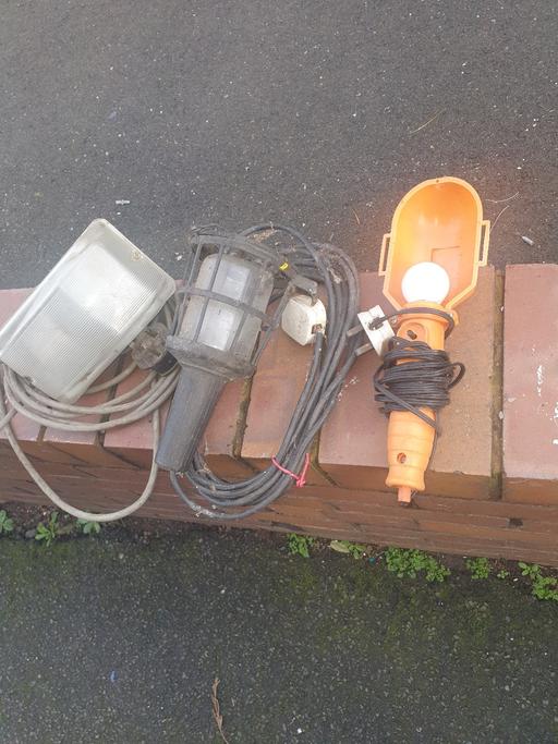 Buy & Sell Pensnett Dudley - Photos for 3 , Garage or Mechanics lights, All Working,
