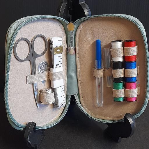 Buy & Sell Walton-Le-Dale South Ribble - Photos for VINTAGE SEWING KIT