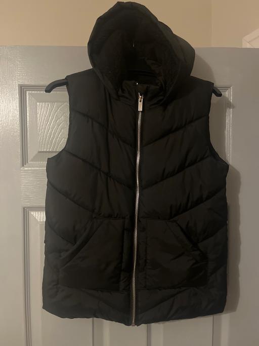 Buy & Sell Conisbrough Doncaster - Photos for Inner fleeced hooded and pockets gilet age 11