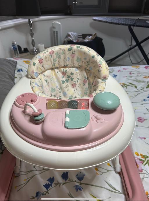 Buy & Sell Longlands South East London - Photos for Sit in baby walker with activity top! 