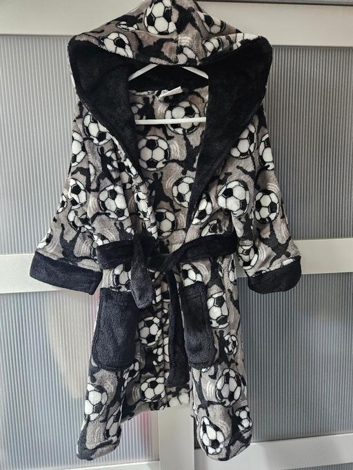 Buy & Sell Weston Point Halton - Photos for Age 2-3 dressing gown
