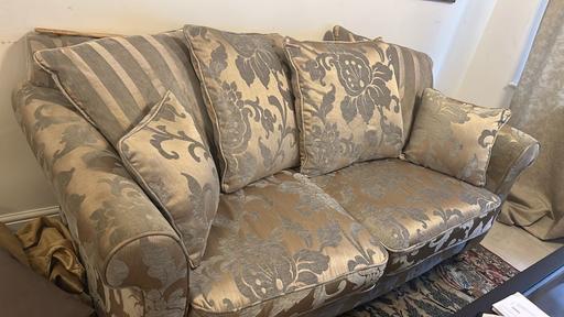 Buy & Sell Whetstone North London - Photos for Comfortable Sofa Suite – Excellent Condition