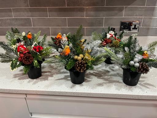 Buy & Sell Tividale Sandwell - Photos for Christmas grave pots