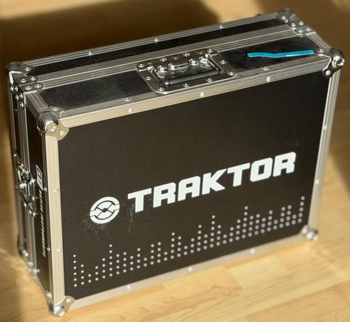 Buy & Sell Tower Hill Central London - Photos for Flight Case for Traktor S4 MK1