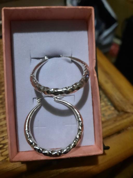 Buy & Sell Woodside South East London - Photos for women's Hoop Earrings