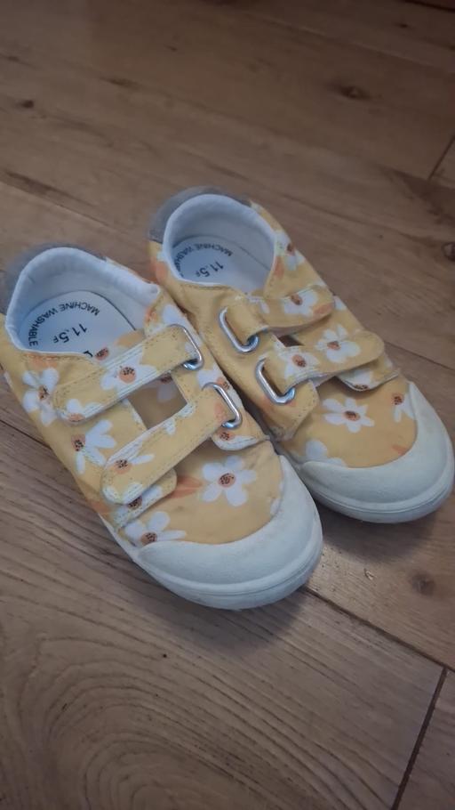 Buy & Sell Woodcross Wolverhampton - Photos for Girls pumps