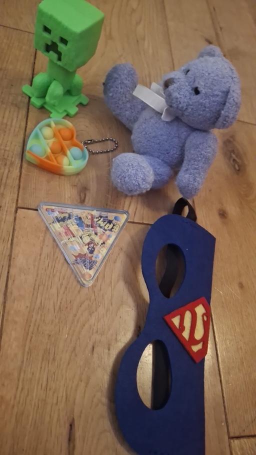 Buy & Sell Woodcross Wolverhampton - Photos for Odds teddy and toys