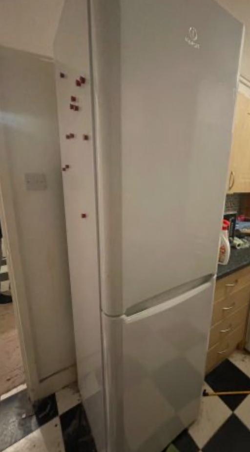 Buy & Sell Uxbridge Hillingdon - Photos for Indesit Tall Fridge