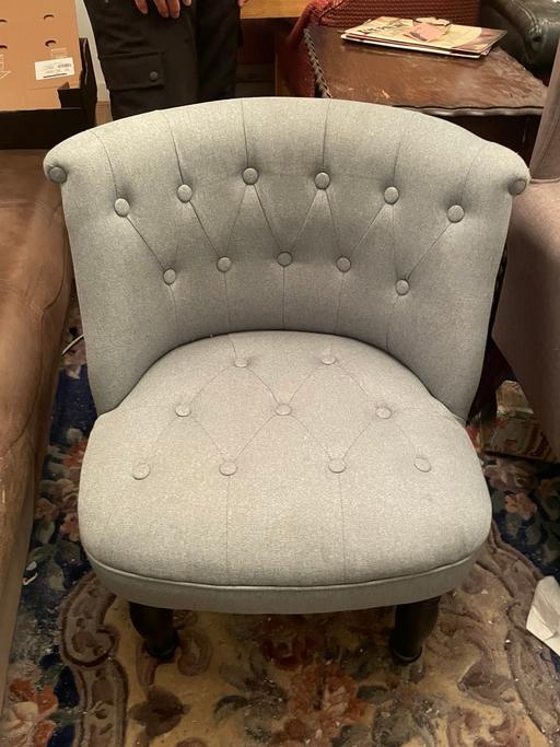 Buy & Sell Uxbridge Hillingdon - Photos for Cute Accent Chair button tufted