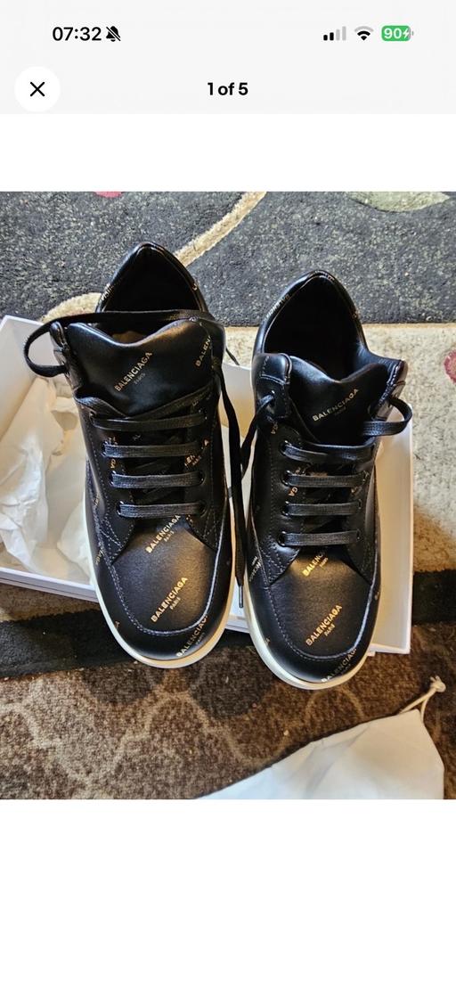 Buy & Sell Premier Business Park Walsall - Photos for Balenciaga all over logo trainers sneakers