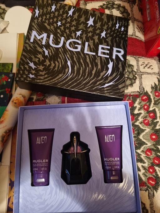 Buy & Sell Grangemouth Falkirk - Photos for perfume