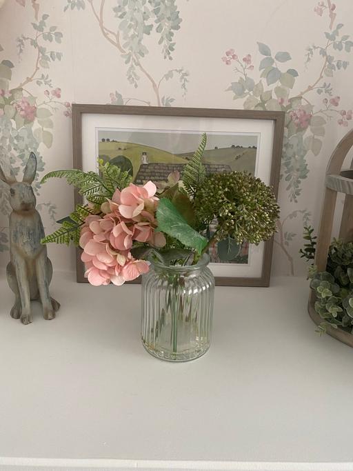 Buy & Sell Ackworth Wakefield - Photos for Artificial flowers in glass vase