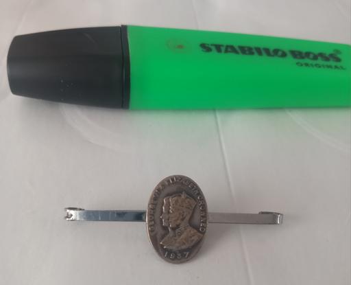 Buy & Sell Thatto Heath Saint Helens - Photos for vintage 1937 King George vi coronation brooch