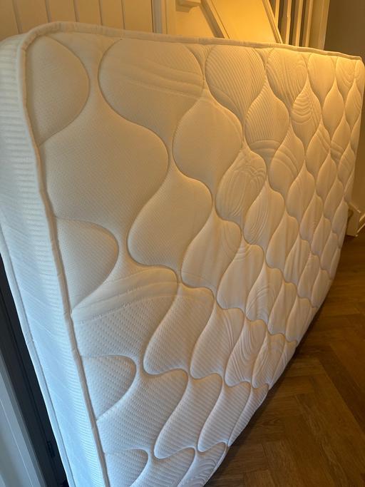 Buy & Sell Chertsey Runnymede - Photos for Silent night standard double mattress