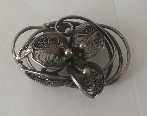 Buy & Sell Thatto Heath Saint Helens - Photos for vintage silvertone filigree brooch