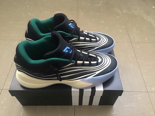 Buy & Sell Battersea South West London - Photos for Adidas Dame X Men's Low-Top Basketball Shoes