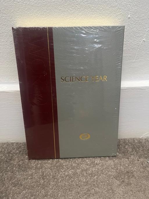 Buy & Sell Hither Green South East London - Photos for World Book Science Year 1995 hardback