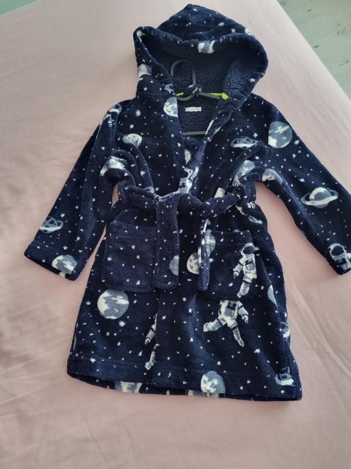 Buy & Sell Wallbrook Dudley - Photos for boys dressing gown