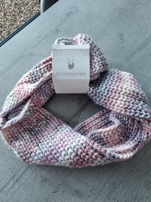 Buy & Sell Wallbrook Dudley - Photos for new scarf