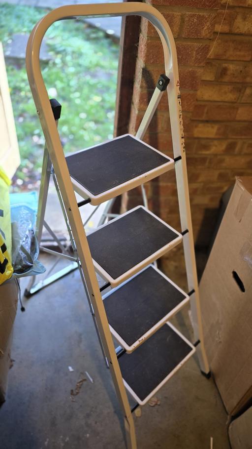 Buy & Sell Chandler`s Ford Eastleigh - Photos for ladder