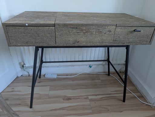 Buy & Sell Oldbury Sandwell - Photos for Modern dressing table and chair