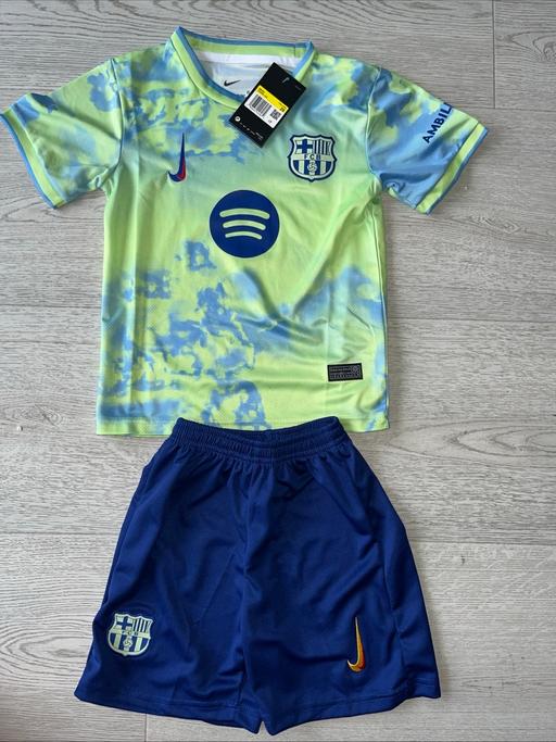 Buy & Sell Birkenhead Wirral - Photos for Boys Barcelona Away kit 4-5 years
